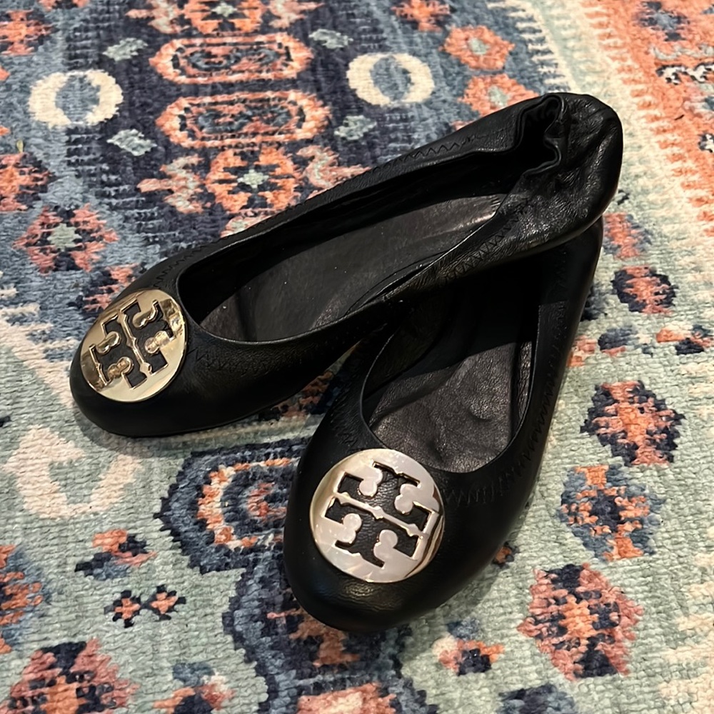 Tory Burch Reva Flats, Size 39, Black leather with Gold